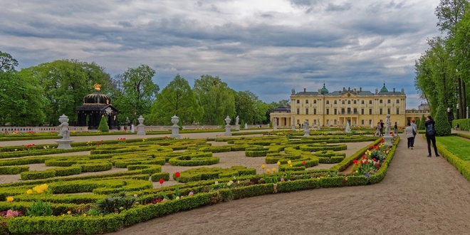 Ogrody na terenie Pałacu Branickich
